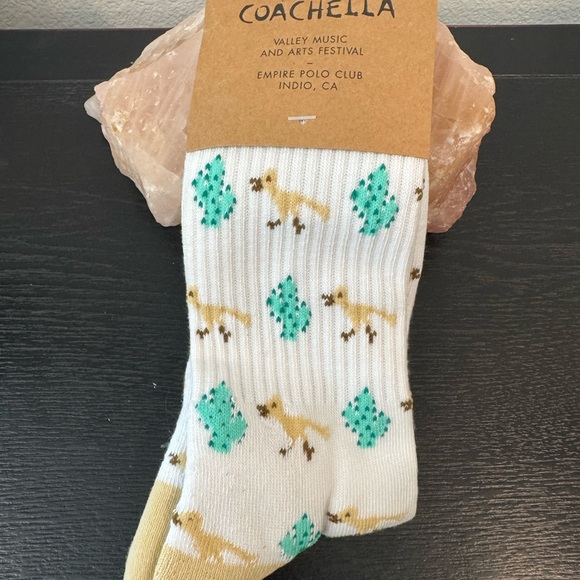 NWT Coachella White Socks with Iconic Roadrunner Graphic - Picture 3 of 3